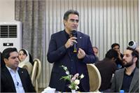 نشست صمیمانه وزیر ارتباطات با اصحاب رسانه