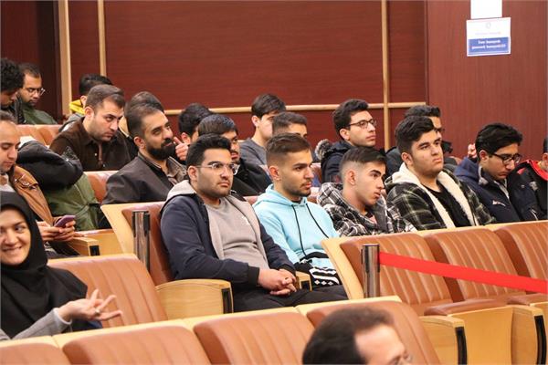 البوم تصویری  بازدید دانشجویان دانشگاه شریف از پژوهشکده ارتباطات